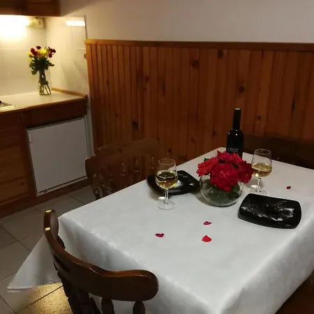 Giorgina Apartment *